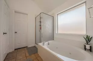 1011 Fleetwood Cove Dr, Grand Prairie, TX 75052 - Photo 24