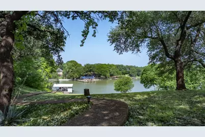 9313 Dosier Cove W, Fort Worth, TX 76179 - Photo 32