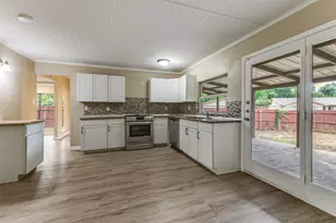 11627 Cotillion Dr, Dallas, TX 75228 - Photo 6