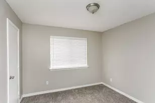 231 Myrtle Dr, Arlington, TX 76018 - Photo 12