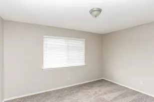 231 Myrtle Dr, Arlington, TX 76018 - Photo 10