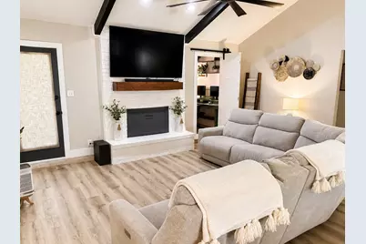 848 W Lynn Creek Drive, Arlington, TX 76001 - Photo 6