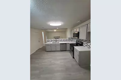 323 Valley Spring Drive, Arlington, TX 76018 - Photo 6