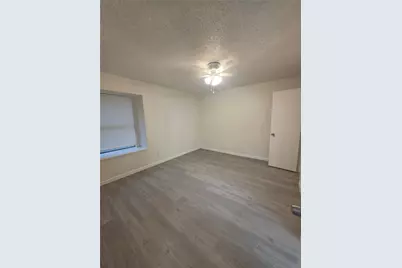 323 Valley Spring Drive, Arlington, TX 76018 - Photo 10