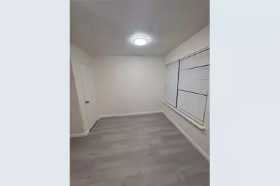 323 Valley Spring Drive, Arlington, TX 76018 - Photo 4