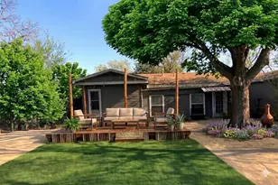 1501 W 3rd St, Clifton, TX 76634 - Photo 2