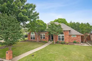 42 Alamosa Dr, Trophy Club, TX 76262 - Photo 2