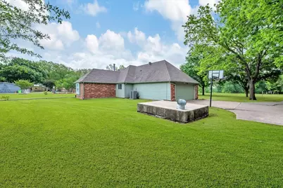 10592 Tree Lane, Princeton, TX 75407 - Photo 8