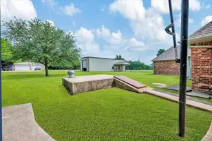 10592 Tree Ln, Princeton, TX 75407 - Photo 32