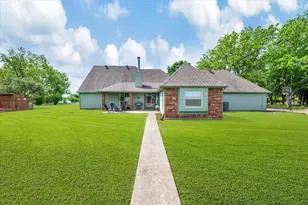 10592 Tree Ln, Princeton, TX 75407 - Photo 28