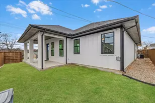 2561 Burton Ave, Fort Worth, TX 76105 - Photo 4