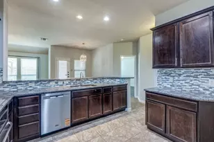 10305 Hidden Haven Dr, McKinney, TX 75072 - Photo 10