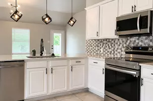 429 Angler Dr, Crowley, TX 76036 - Photo 4