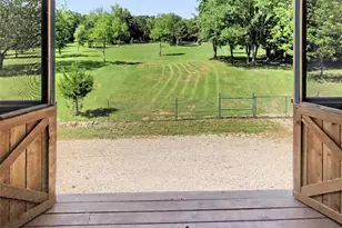 9439 Co Rd 103, Whitesboro, TX 76273 - Photo 14