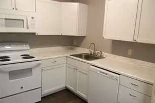 112 Belmont St, Hurst, TX 76053 - Photo 6