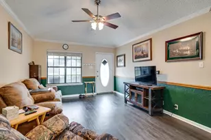 204 Joshua St, Denton, TX 76209 - Photo 4