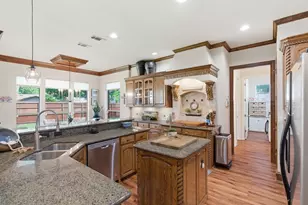 1830 Johnson Ct, Grapevine, TX 76051 - Photo 14
