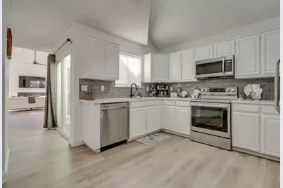 2943 S Bend Drive, Dallas, TX 75229 - Photo 4