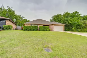 8613 Silver Crk Rd, White Settlement, TX 76108 - Photo 40