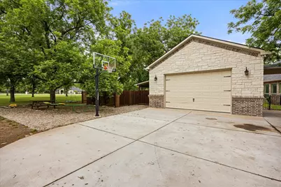 7400 Fox Run Court, Granbury, TX 76049 - Photo 28