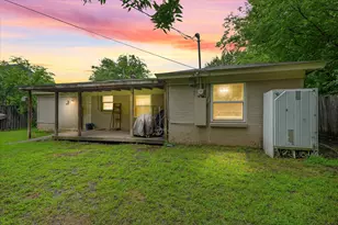 504 Parkside Dr, White Settlement, TX 76108 - Photo 12