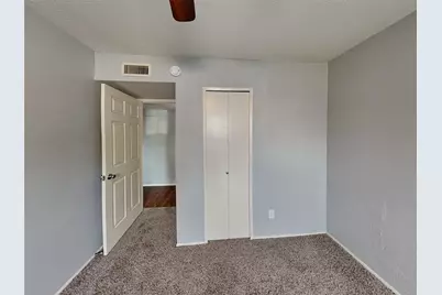7439 Oakmore Drive, Dallas, TX 75249 - Photo 14