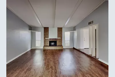 7439 Oakmore Drive, Dallas, TX 75249 - Photo 4