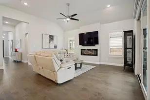 1036 Boardwalk Rd, Allen, TX 75013 - Photo 6