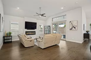 1036 Boardwalk Rd, Allen, TX 75013 - Photo 6