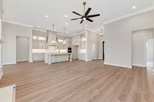 10208 Castleberry Ln, Waco, TX 76712 - Photo 8