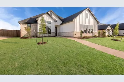 10208 Castleberry Lane, Waco, TX 76712 - Photo 2