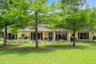 801 Seeton Rd, Mansfield, TX 76063 - Photo 2