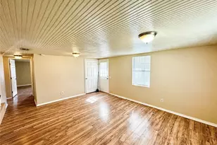 420 S Lillian St, Stephenville, TX 76401 - Photo 8