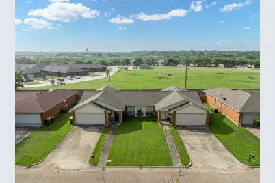 412 / 414 Bond Street, Hillsboro, TX 76645 - Photo 2