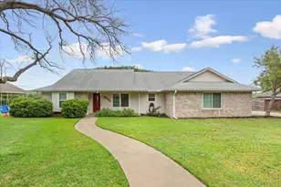 1004 Tillamook St, Hewitt, TX 76643 - Photo 4