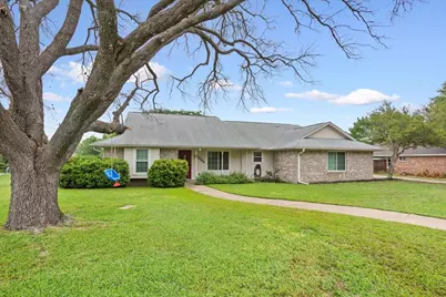 1004 Tillamook Street, Hewitt, TX 76643 - Photo 2