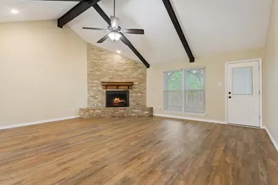 1004 Tillamook Street, Hewitt, TX 76643 - Photo 8