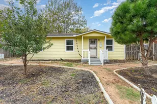 700 Broadway Ave, Euless, TX 76040 - Photo 2