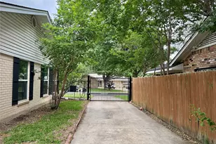 1206 Mildred Ln, Benbrook, TX 76126 - Photo 38