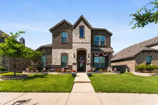 499 Washington Ave, Waxahachie, TX 75165 - Photo 2