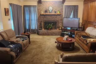 609 Betsy Ross Dr, Arlington, TX 76002 - Photo 12