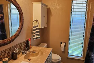609 Betsy Ross Dr, Arlington, TX 76002 - Photo 24