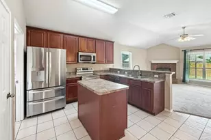 4720 Topaz Ln, Granbury, TX 76049 - Photo 16