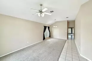 4720 Topaz Ln, Granbury, TX 76049 - Photo 6