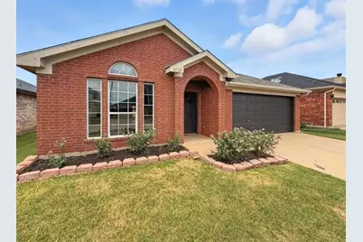 4720 Topaz Lane, Granbury, TX 76049 - Photo 2