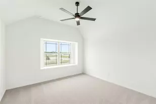 1052 Pineview Ln, Crowley, TX 76036 - Photo 32