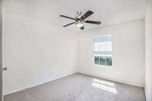 8201 Cloverglen Ln, Fort Worth, TX 76123 - Photo 20