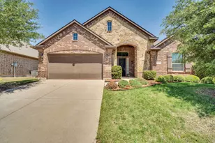 417 Ashlawn Dr, Midlothian, TX 76065 - Photo 2