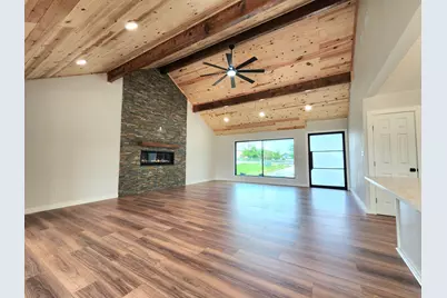 124 Sequoya Drive E, Lake Kiowa, TX 76240 - Photo 6