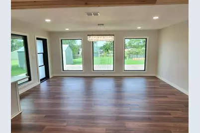 124 Sequoya Drive E, Lake Kiowa, TX 76240 - Photo 12